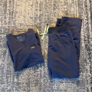 Space Navy
XS Caterina Top
S Regular Cade Cargo Pant